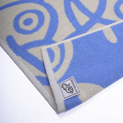 H�NDKL�DE SJOVE M�GER CREME/LYSEBL� 70 X 140